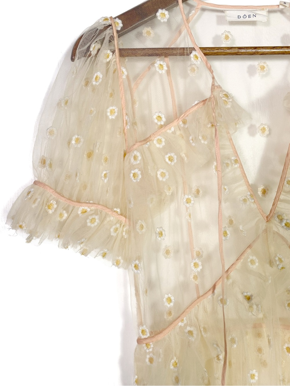 Doen Zelda Sheer Floral Dress Faded Peach - Picture 6 of 9